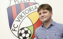 Plzeň kvůli vyřazení z Evropské ligy odvolala trenéra Uhrina